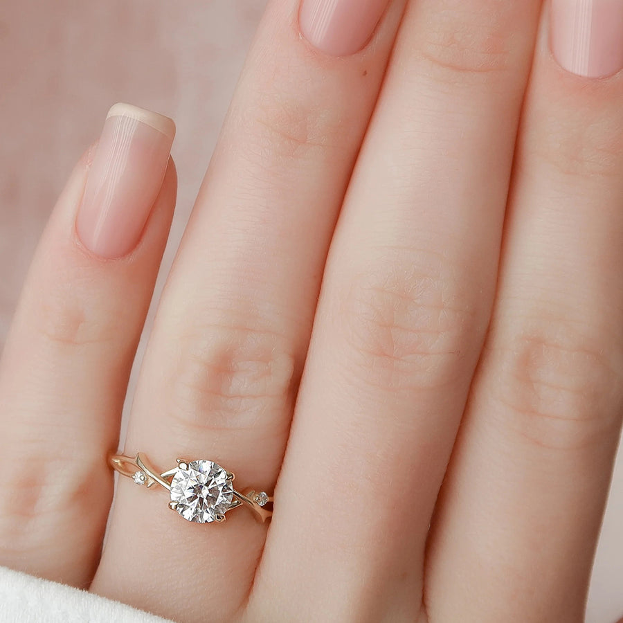 Blissful Moissanite